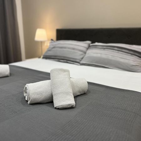 Apartamenticos Plaza Las Armas III Zaragoza Luaran gambar